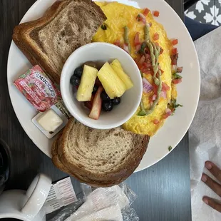 Southwestern omelette with Rye bread