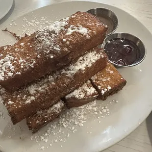 French toast sticks with caramel &amp; strawberry sauce