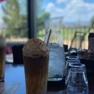 Iced caramel macchiato