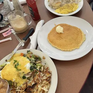 1 Harvest Benedict, 1 Homestead Breakfast