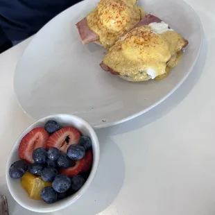 Eggs Benedict