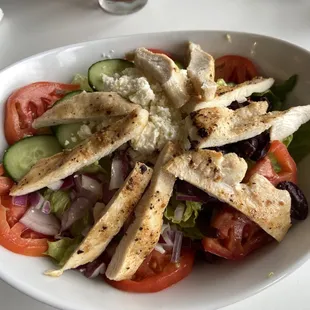 Mediterranean garden salad with chicken