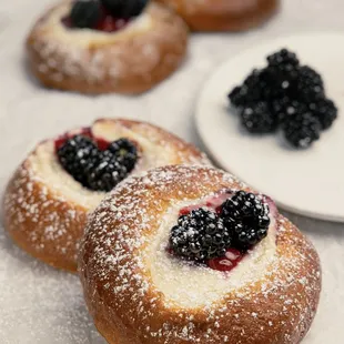 donuts, dough desserts, food