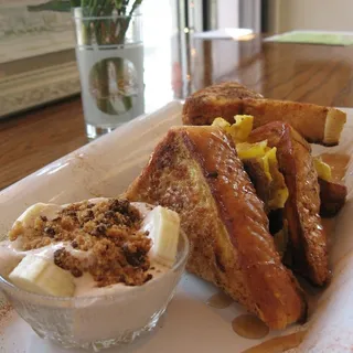 Vanilla- Rum French Toast Sandwich