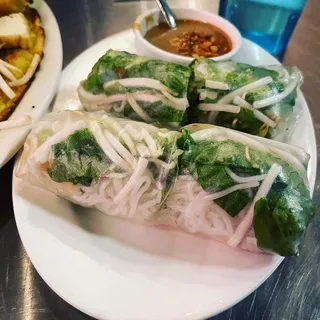 E. Goi Cuon Chay (Fresh Spring Rolls with Tofu and Mushrooms)