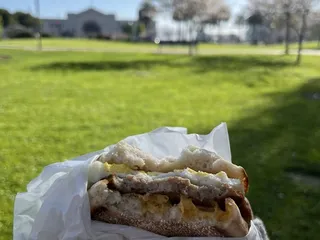 5th Avenue Deli & Market