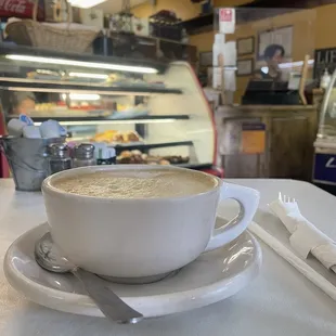Latte with oat milk (meh)