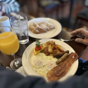 Brunch menu is so good !