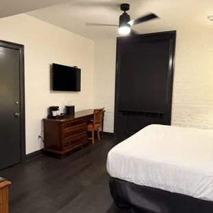 Room 301 (pic taken on 09/26/2024)