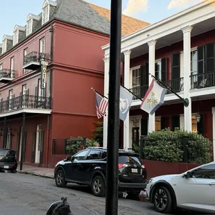 Front building view - Le Richelieu Hotel in New Orleans, Louisiana (pic taken 09/27/2024)