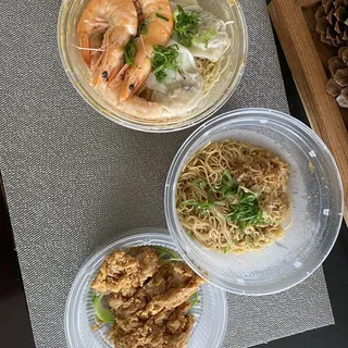 A2 Spicy Prawn and Braised Scallion Soy Chicken Noodle (Chicken Thigh Meat)