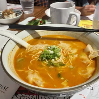 A5 Prawn Chicken Wonton Noodle