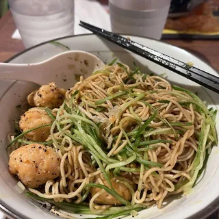 B1 Braised Scallion Soy Chicken Noodle (Chicken Thigh Meat)