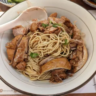 B5 Crispy Chicken Noodle