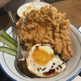 F2. Crispy Chicken Garlic Rice