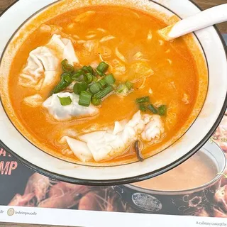 A5 Prawn Chicken Wonton Noodle