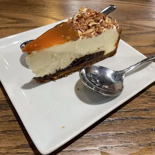 Turtle cheesecake