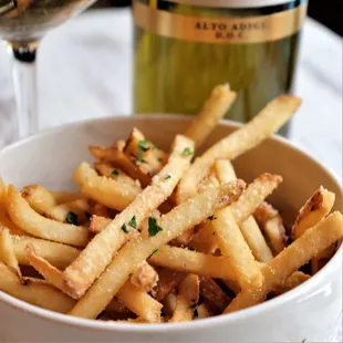 PARMESAN- GARLIC FRITES $9