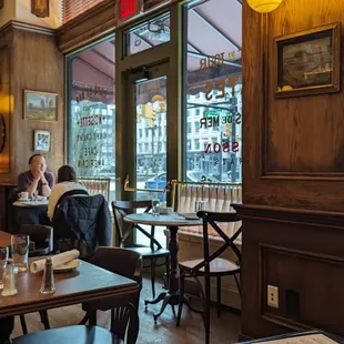 A view of the charming restaurant.