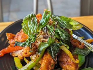 D E Thai Kitchen - Downtown