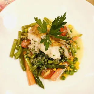 The Cod filet et petits legumes