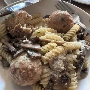 Fusilli, Chicken Meatballs