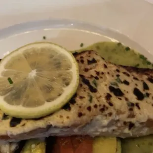 Horseradish crusted salmon w/ zucchini