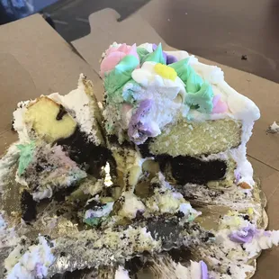 26 March 2019 -- Marble cake with Spring flowers (mixture of vanilla and chocolate).