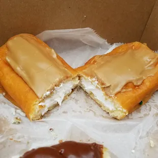 Thick cream in the long john.