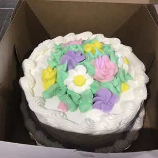 26 March 2019 -- Marble cake with Spring flowers (mixture of vanilla and chocolate).