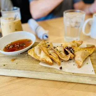 Cranberry jalapeño wontons