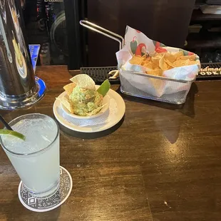 Paloma With Chips And Guacamole