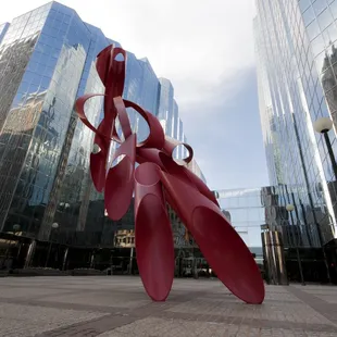 "Galaxy" was unveiled at Leadership Square on Feb. 8, 1984, it was created by Alexander Liberman.