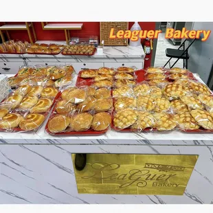 Assorted Buns such as pineapple bun, red bean bun, creamy coconut bun etc.