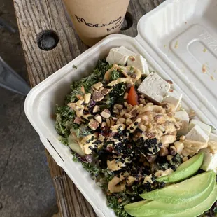 Surfer bowl with tofu