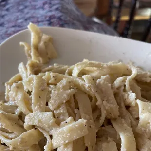 Chunky, curdled fettuccine Alfredo. Tasted off. Maybe spoiled. My daughter wouldn't eat it so I tried it and it was terrible!