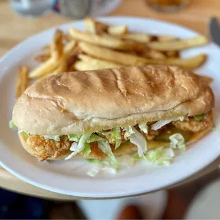 Shrimp Sandwich (Poboy).