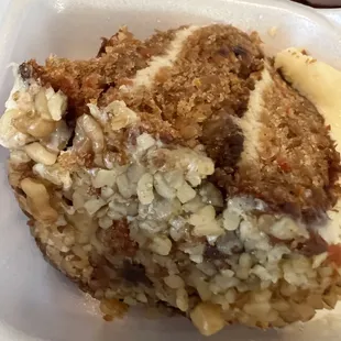 I ordered a &quot;guava pastry&quot; and got a cake slice covered in nuts (which I am extremely allergic to).
