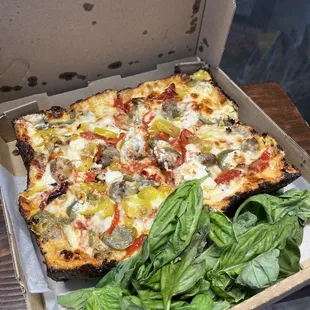 Detroit pepper special pizza