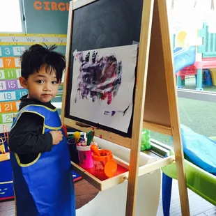 Creating a master piece in our Hope class!!