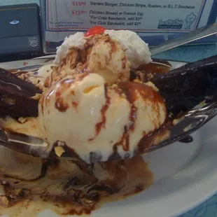 Brownie sundae..it was ok