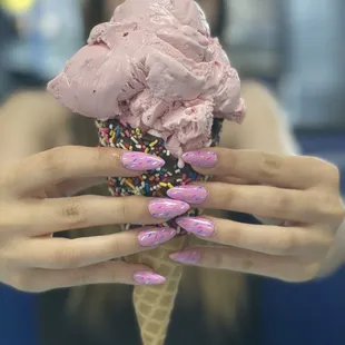Strawberry Ice Cream with a Fancy Dipped Waffle Cone, it taste delicious and not to mention matched my nails!