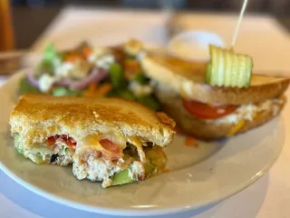 The Mug and Company Loomis