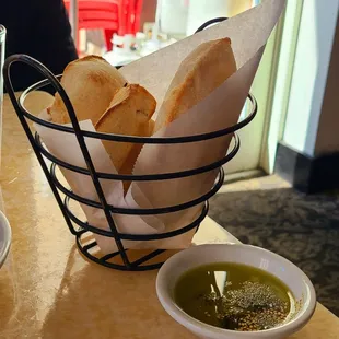 2&apos;21&apos;2022 Table Bread