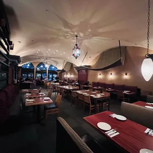 Inside Lebanese Tavern Pentagon