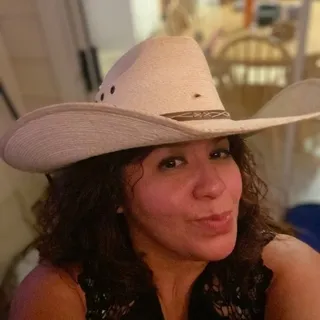 Anita O.