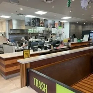 sushi and sashimi, interior