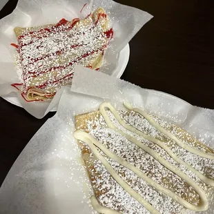 Crepes with toppings