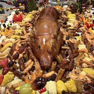 Lechon in the middle of the boodle! Everything tasted great! The pictures dont tell the whole story, its better in person!