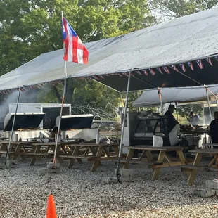 Pigs and chickens being cooked‼‼AWESOME LECHONERA‼‼